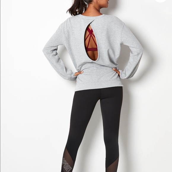 Victoria's Secret Tops - ❤️❤SALE❤️❤Victoria’s Secret KeyHole Pullover - RED